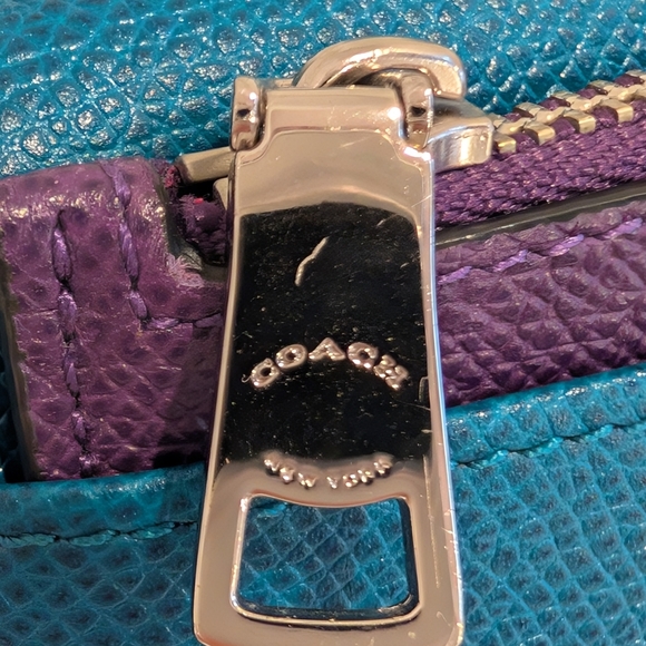 Coach Legacy Turnlock Teal & Purple Leather Wallet Silver Hardware EUC - Picture 4 of 15
